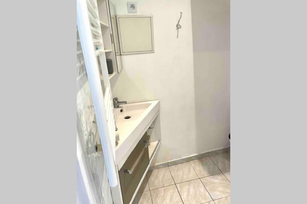 Bel Appartement - Hyper Centre - 2 Pieces Cannes Kültér fotó
